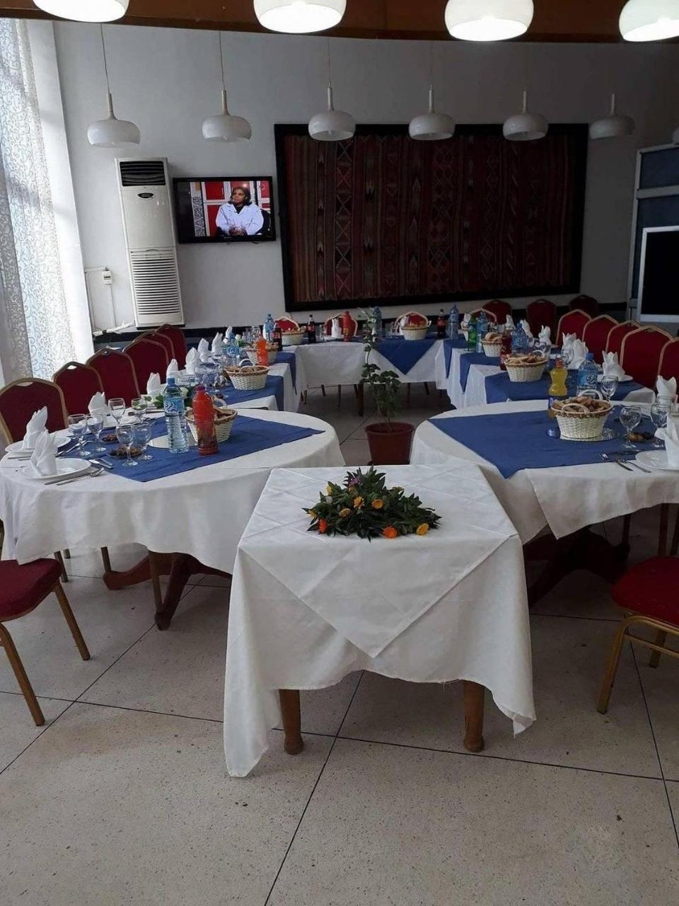 Hotel Chelia Батна Екстериор снимка