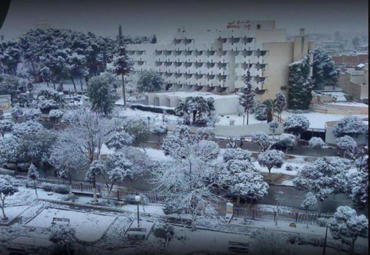 Hotel Chelia Батна Екстериор снимка